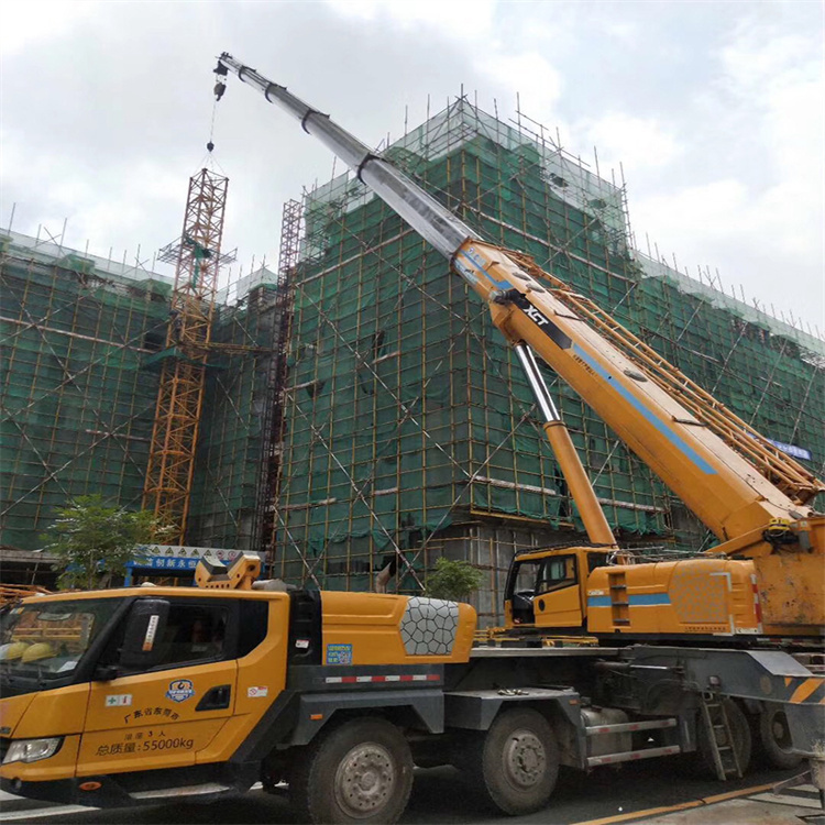 信丰县25吨吊车租赁费用怎么算？选公司必看5大避坑指南