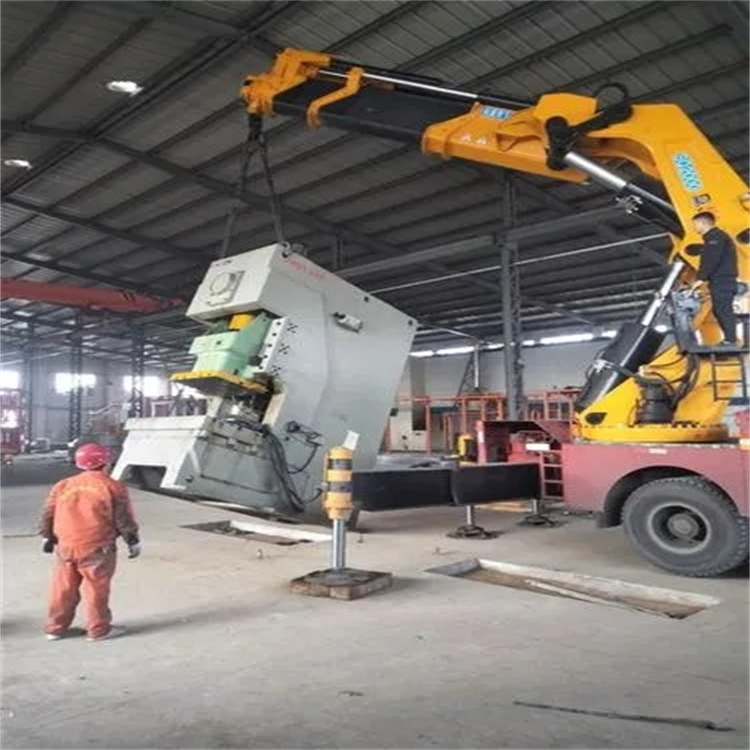 信丰县80吨折臂吊车出租附近电话