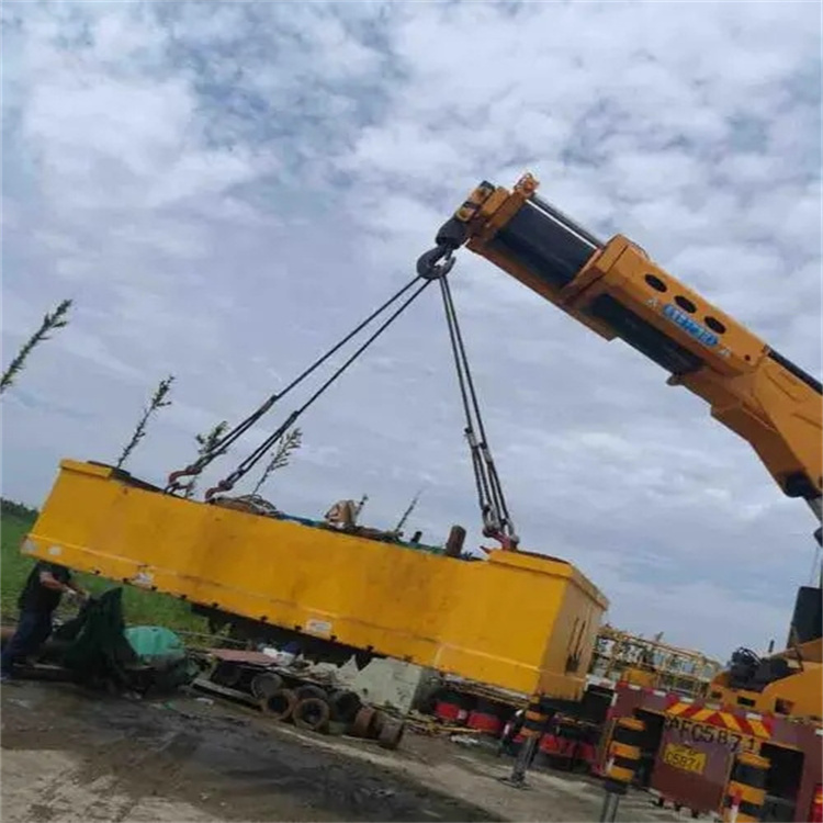 信丰县随车吊吊集装箱怎么吊